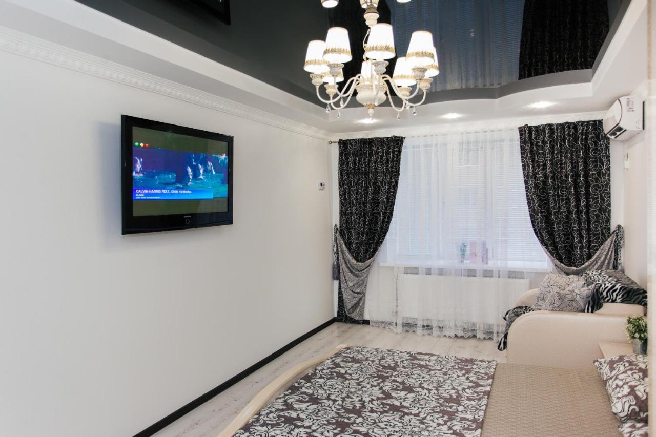 De Luxe Apartments Centr Illinskaya Sumy Exterior photo