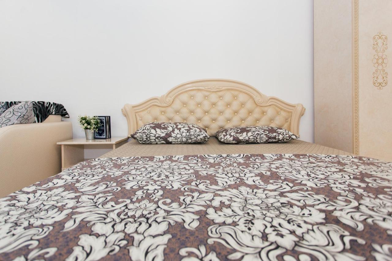 De Luxe Apartments Centr Illinskaya Sumy Exterior photo