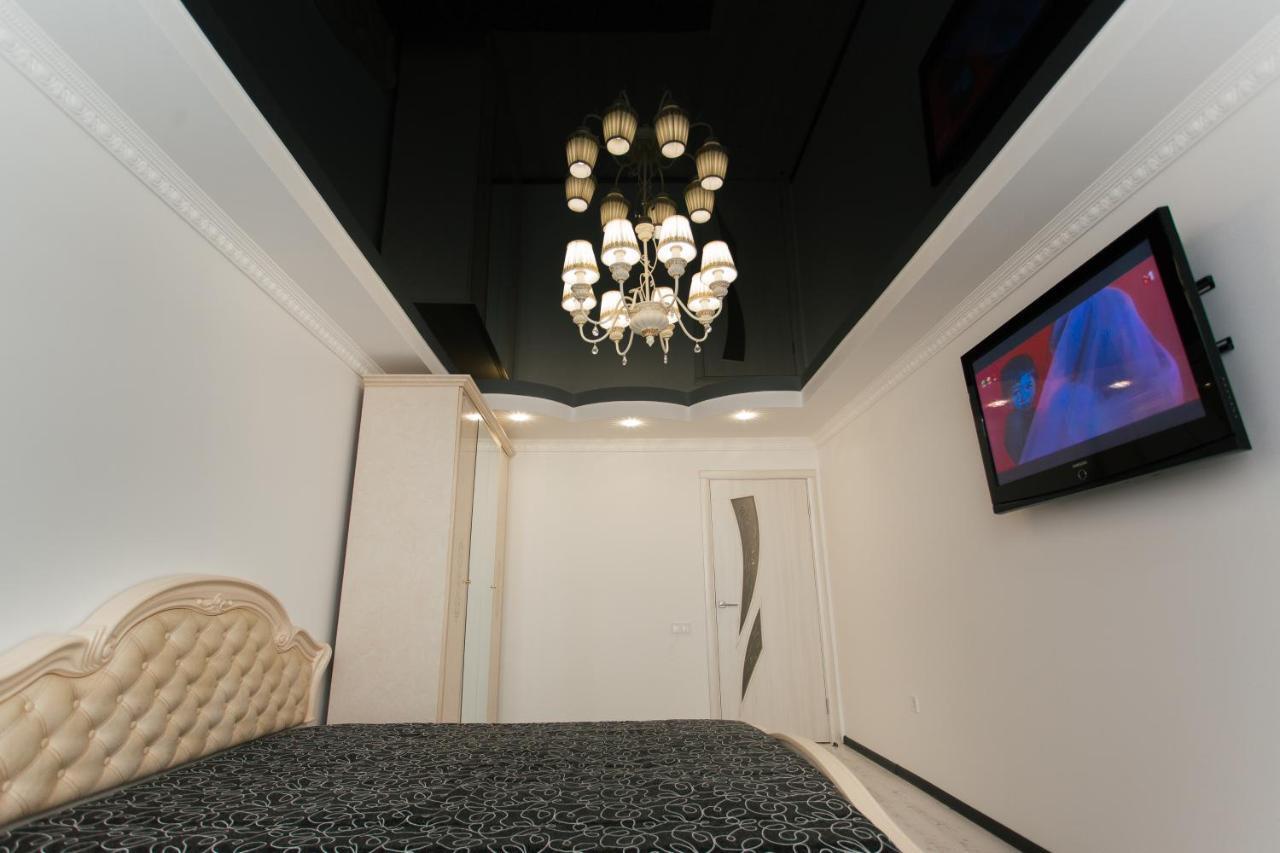 De Luxe Apartments Centr Illinskaya Sumy Exterior photo