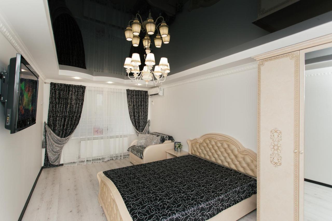 De Luxe Apartments Centr Illinskaya Sumy Exterior photo