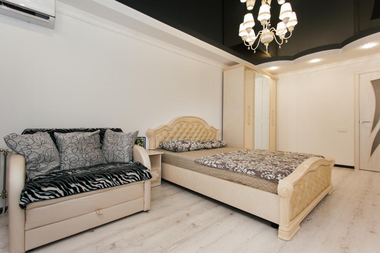 De Luxe Apartments Centr Illinskaya Sumy Exterior photo
